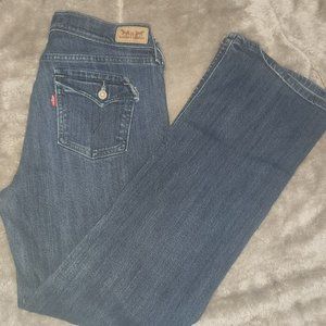 Levi's 515  ladies' stylish bootcut jeans with 29" waist